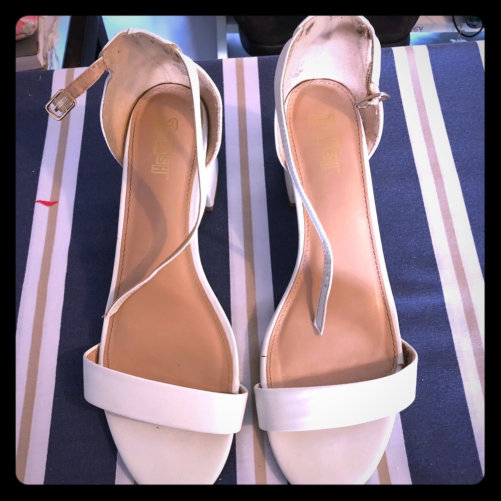Ladies Sandals Size 10